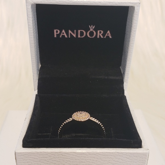 Pandora Radiant Elegance Ring in Rose Gold - Picture 3 of 8